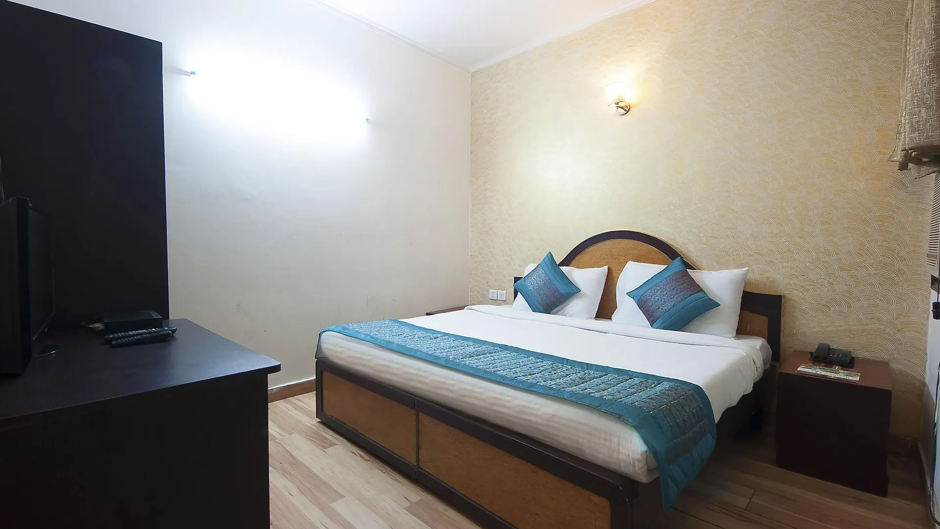 OYO 22154 Hotel Delhi Darbar