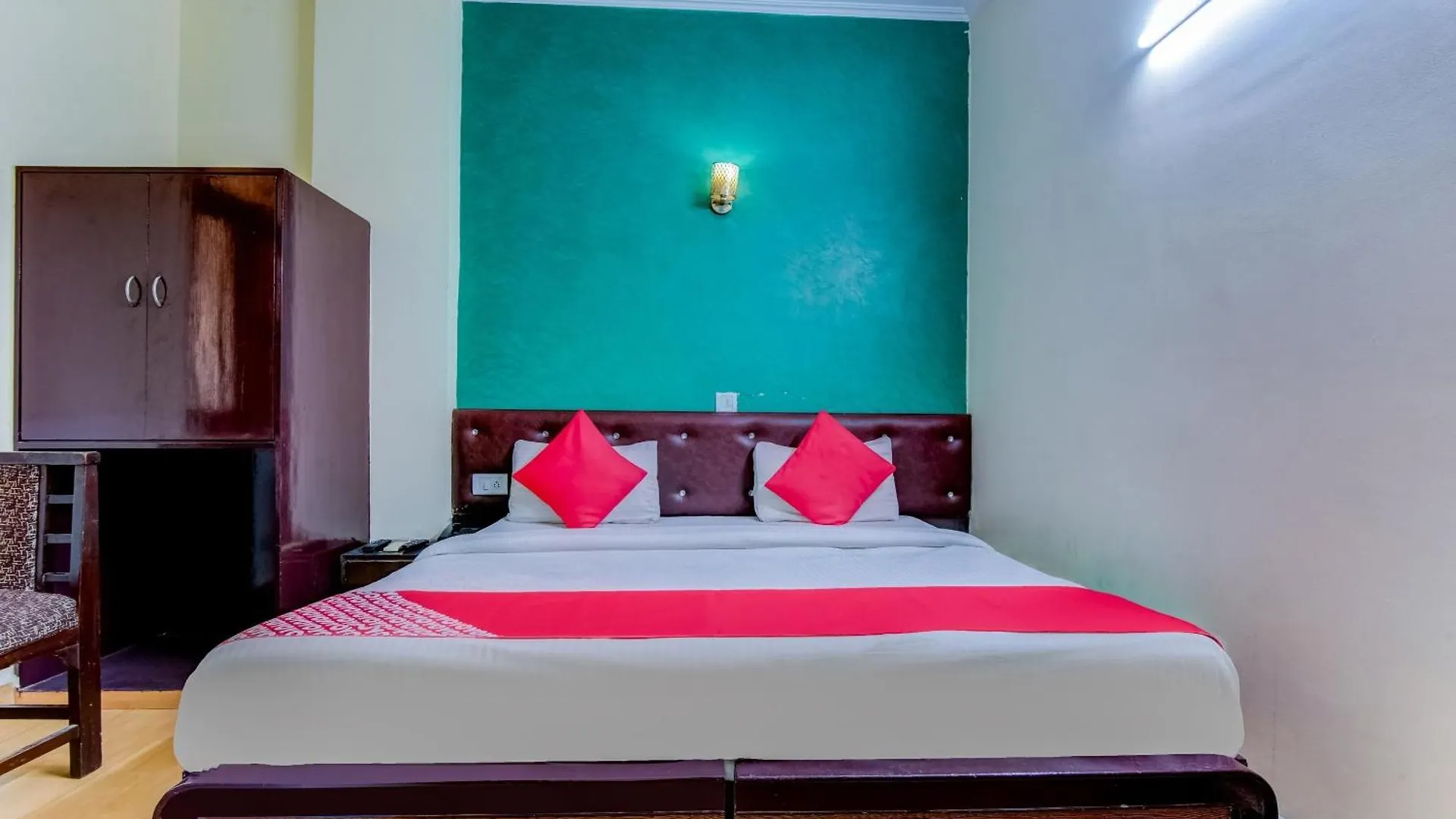 Fabhotel Delhi Darbar Near Karol Bagh Market Hotel