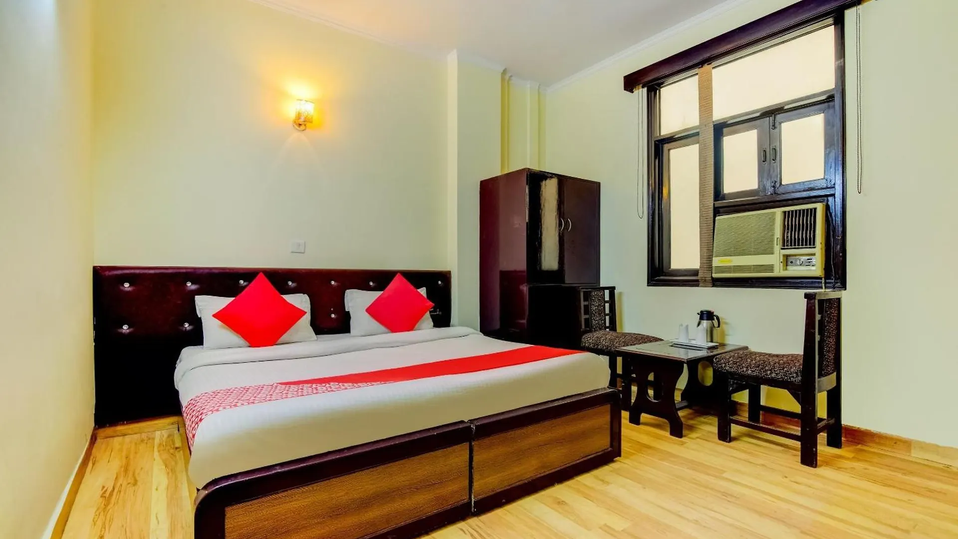 Fabhotel Delhi Darbar Near Karol Bagh Market Hotel