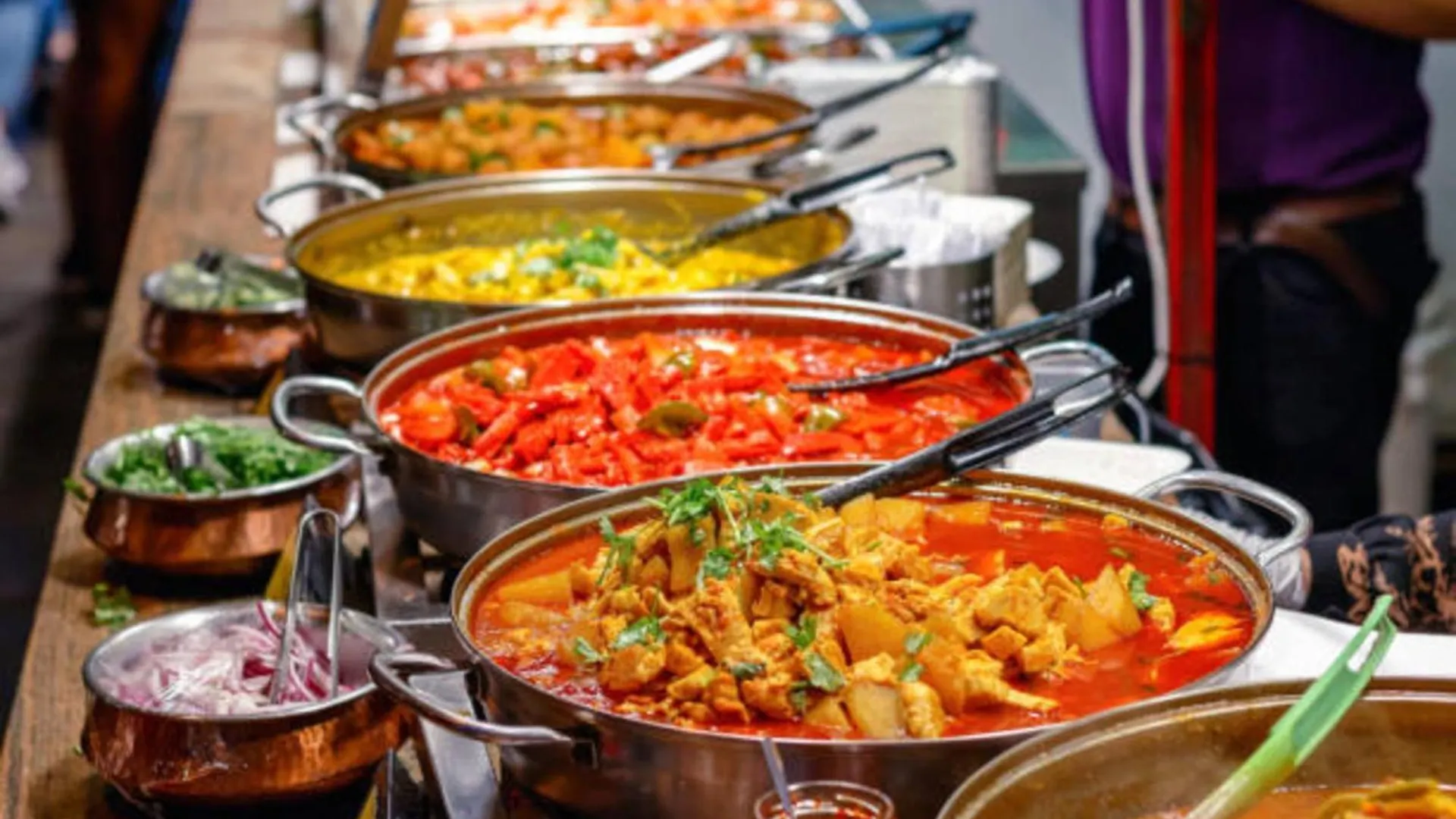 ***  OYO 22154 Hotel Delhi Darbar India