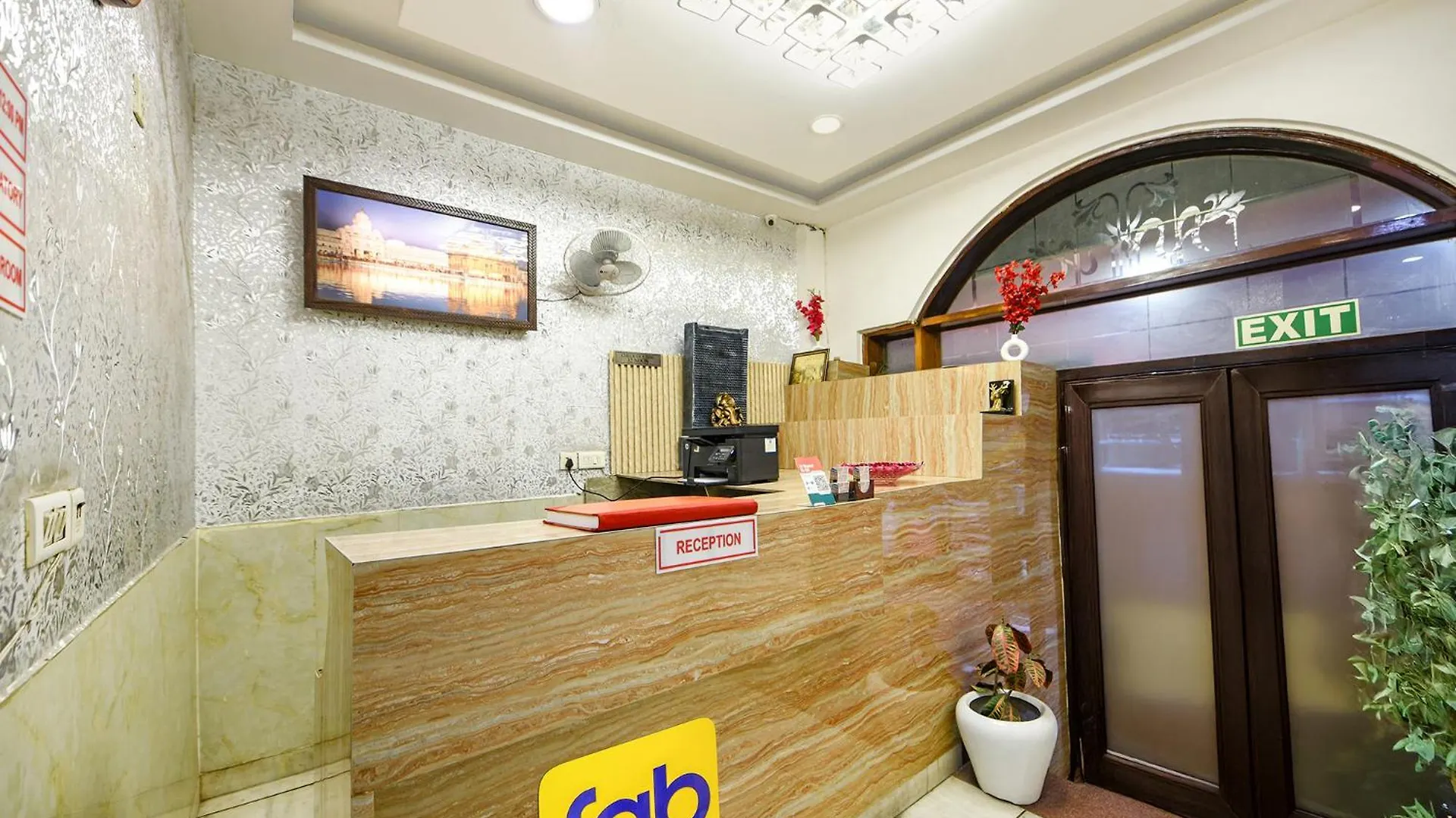 OYO 22154 Hotel Delhi Darbar