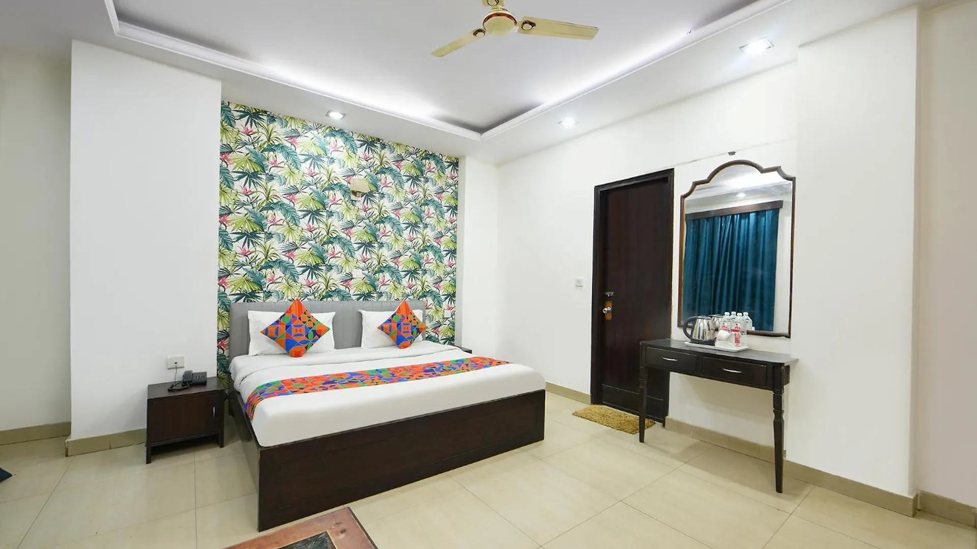 Hotel Fabhotel Delhi Darbar Near Karol Bagh Market