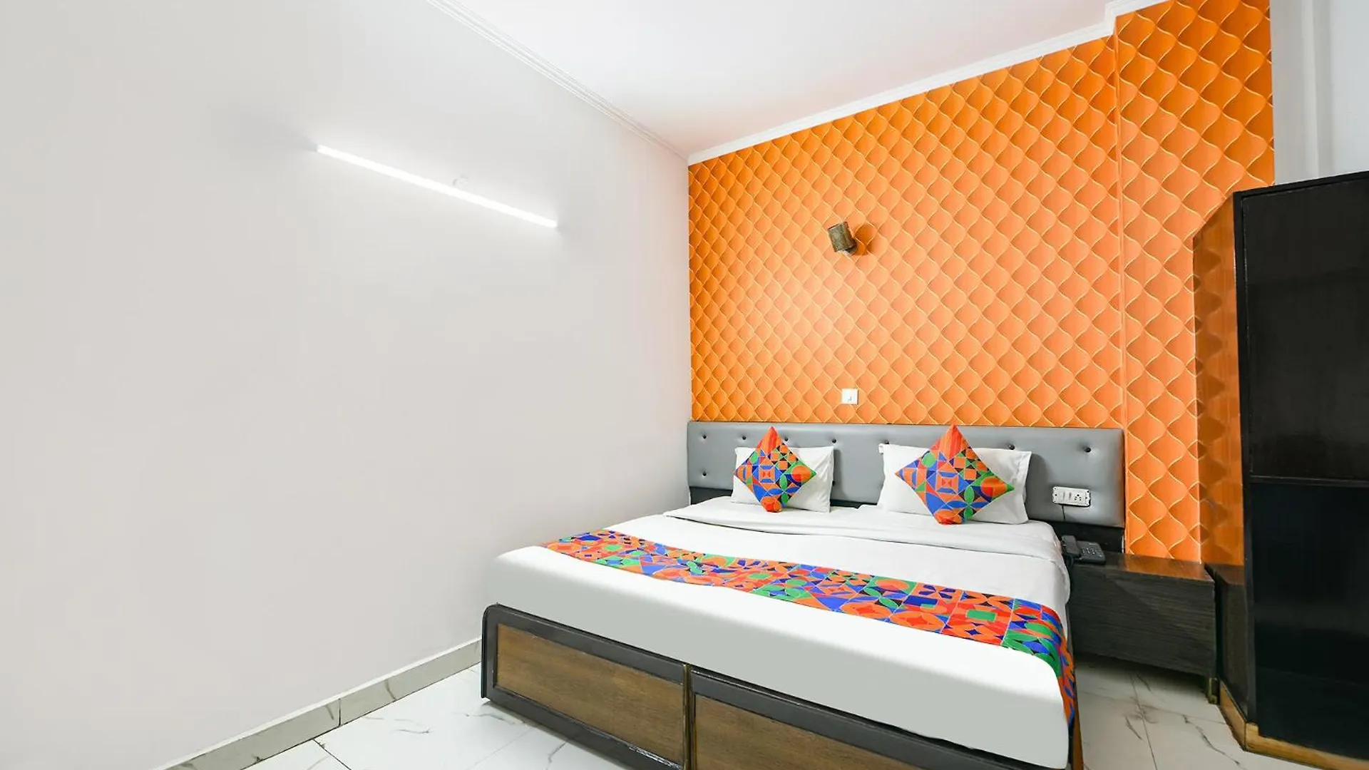 Hotel Fabhotel Delhi Darbar Near Karol Bagh Market