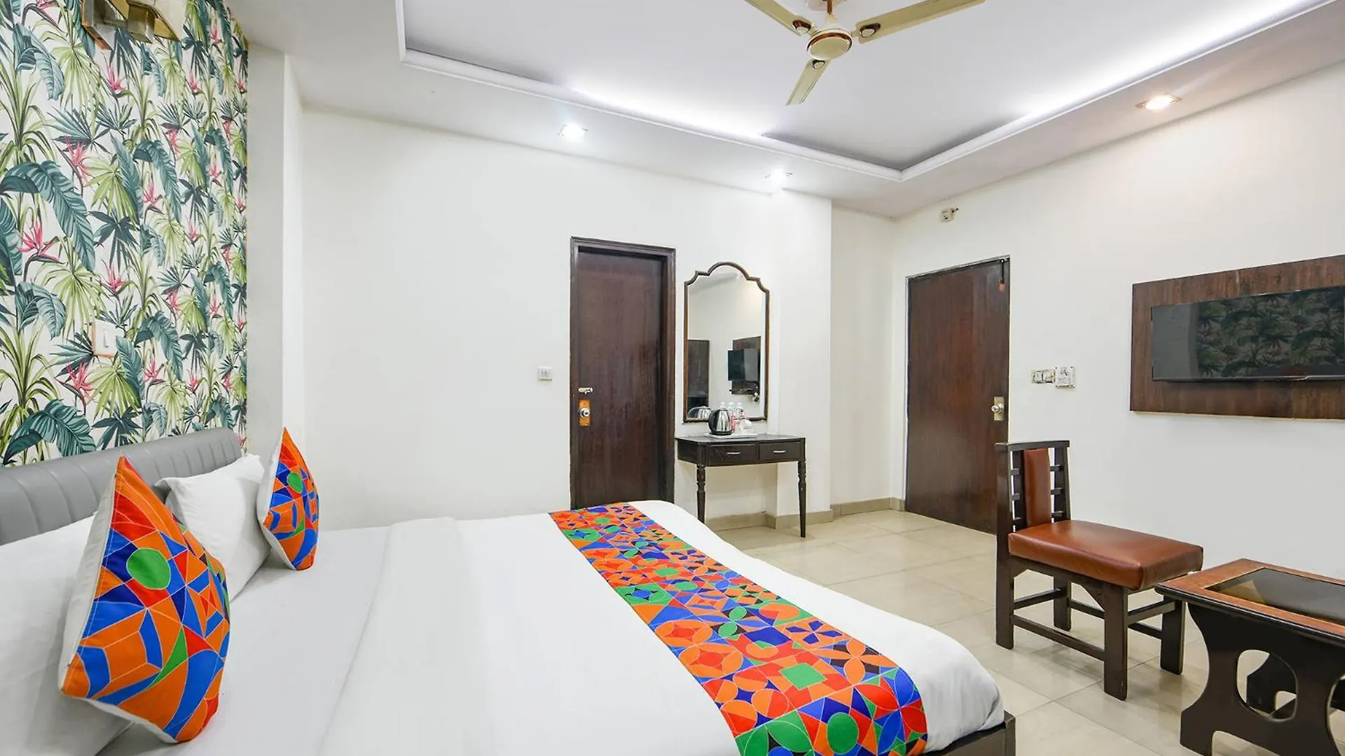OYO 22154 Hotel Delhi Darbar