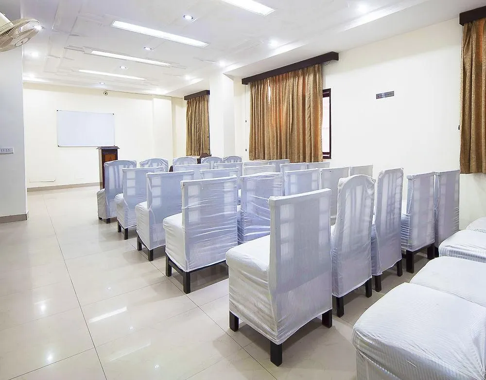 OYO 22154 Hotel Delhi Darbar