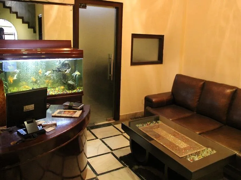 OYO 22154 Hotel Delhi Darbar