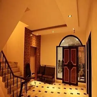 Fabhotel Delhi Darbar Near Karol Bagh Market Hotel
